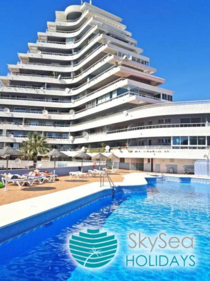 Skysea Apartments 贝纳尔马德纳 外观 照片
