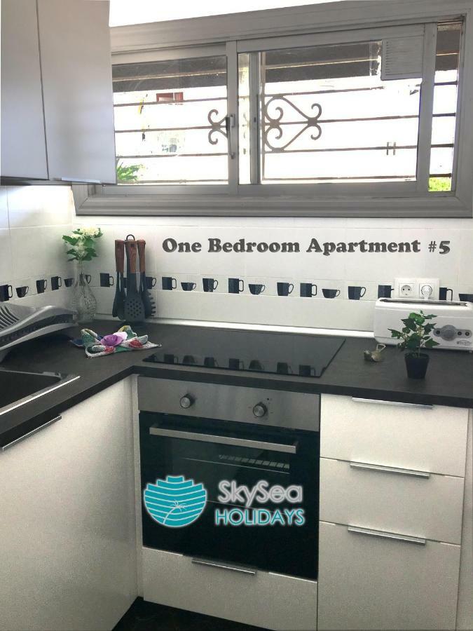 Skysea Apartments 贝纳尔马德纳 外观 照片