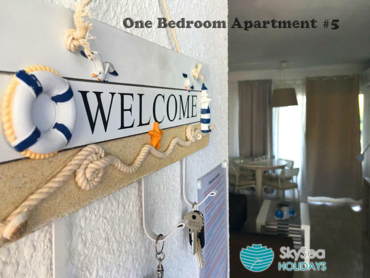 Skysea Apartments 贝纳尔马德纳 外观 照片